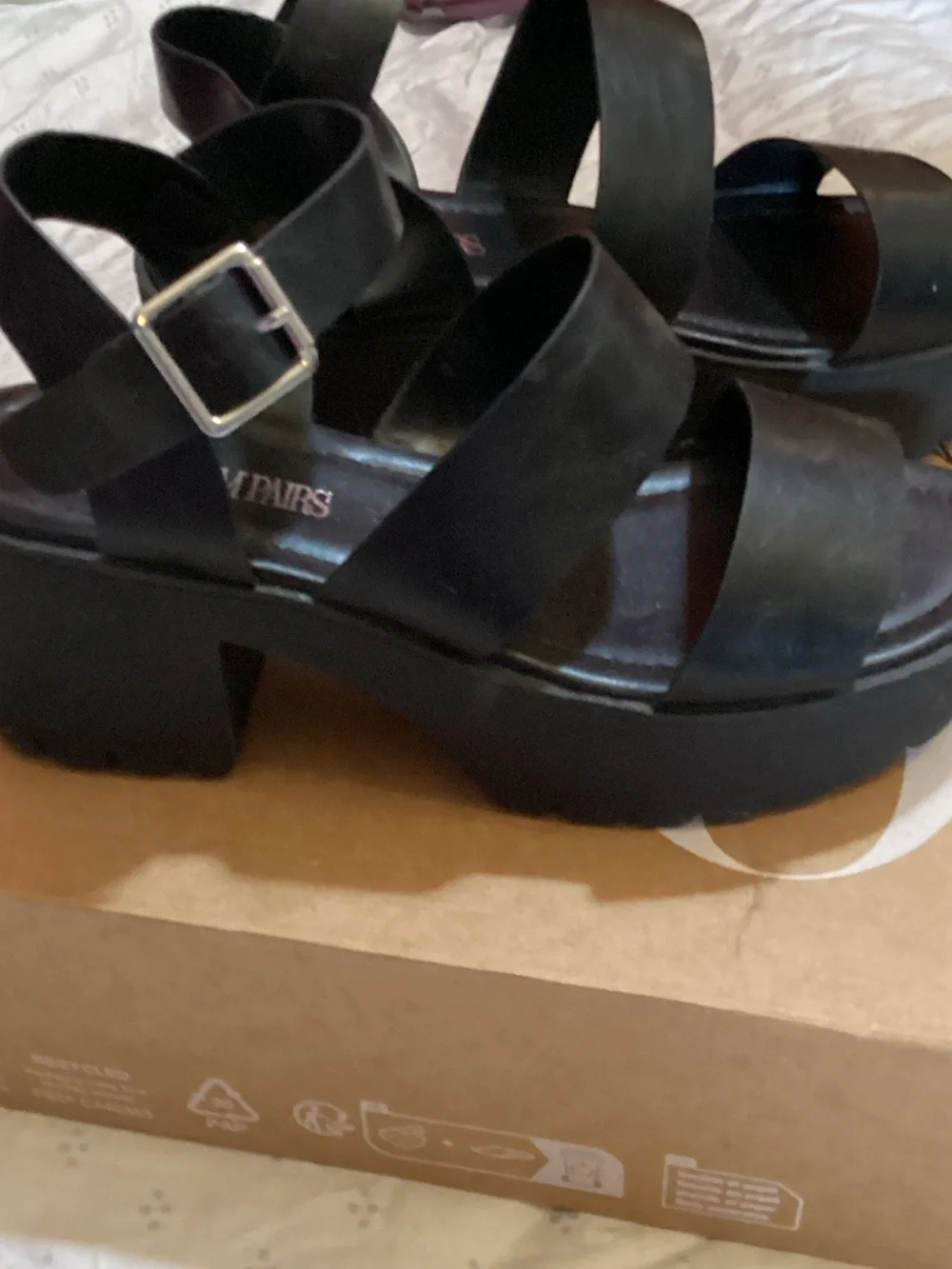 Dream Pairs Black Chunky Platform Strappy Sandals